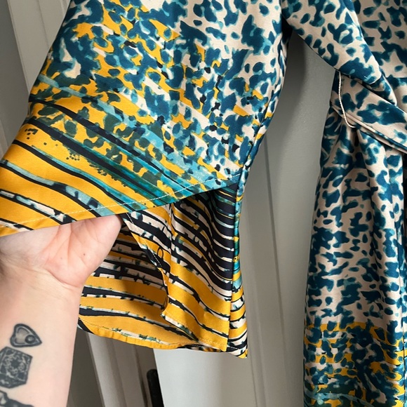 Multicolor Patterned Mini Dress - Picture 3 of 7